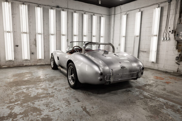 Shelby Cobra - Image 31