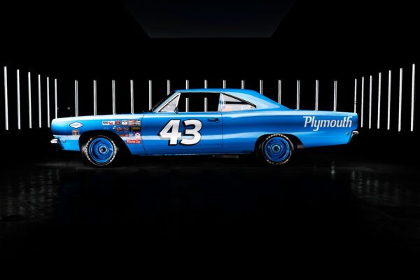 1969  Plymouth Roadrunner (Petty's Roadrunner) - Image 29