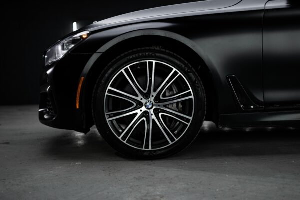 2018 BMW 7 Series - Image 8