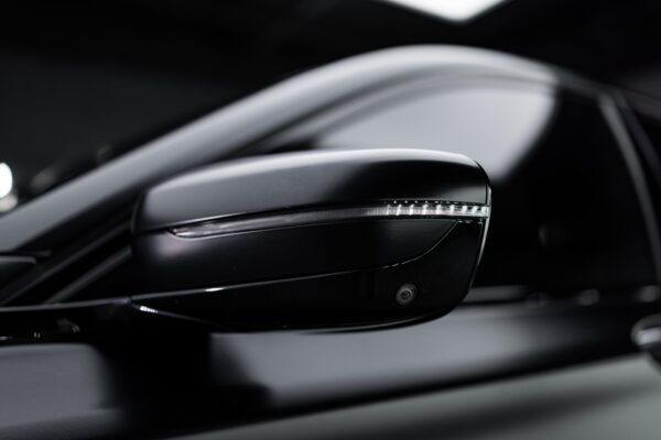 2018 BMW 7 Series - Image 9