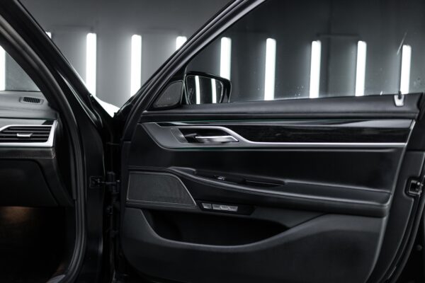 2018 BMW 7 Series - Image 49