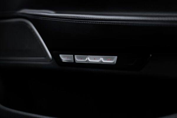 2018 BMW 7 Series - Image 48