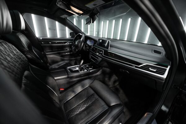 2018 BMW 7 Series - Image 45