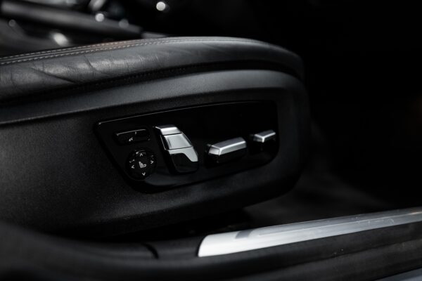 2018 BMW 7 Series - Image 42