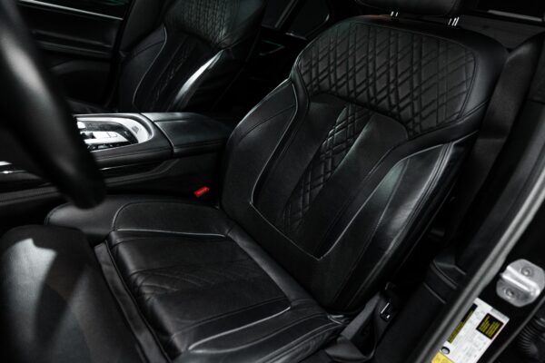 2018 BMW 7 Series - Image 34