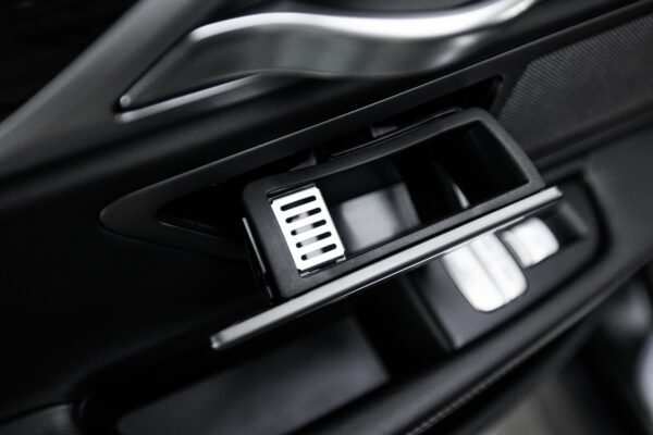 2018 BMW 7 Series - Image 20