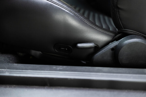 2003 Ford Mustang Mach 1 - Image 31
